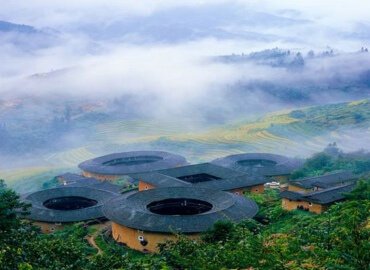 One day tour to Tianluokeng Tulou Clusters from Xiamen